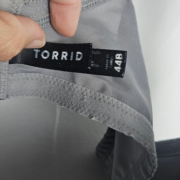 Torrid 44B Gray Full Coverage Bra with Black Lace Trim & Underwire Intimates - Picture 3 of 5